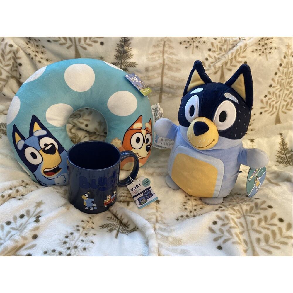 NWT! 11” Hugmees Bandit Plush + HTF Kids Travel Neck Pillow & Color Change Mug!
